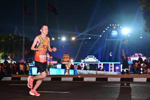 BIB: 2594
                            <button type="button" onclick="openModal(15063258)" class="btn btn-primary btn-sm float-right btn-popup" data-toggle="modal" data-target=".modal-high-quality">
                        <i class="fas fa-shopping-cart"></i> Add to Cart
                    </button>
                                            <button type="button" onclick="isThisMe(15063258, true)" class="btn btn-success btn-sm float-right btn-popup btn-isme hidden" data-toggle="tooltip" data-placement="bottom" title="นี่คือรูปของคุณใช่ไหม คลิกที่นี่เพื่อเอาเข้าอัลบั้ม">
                        <i class="fas fa-plus"></i> Add to album
                    </button>
                    <button type="button" onclick="isThisMe(15063258, false)" class="btn btn-warning btn-sm float-right btn-popup btn-isnotme hidden">
                        <i class="fas fa-ban"></i> Remove from album
                    </button>